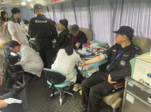 熱血傳愛，共筑生命橋梁——溫州國泰保安服務(wù)有限公司駐溫州附一醫(yī)安保隊(duì)伍開展愛心獻(xiàn)血活動(dòng)
